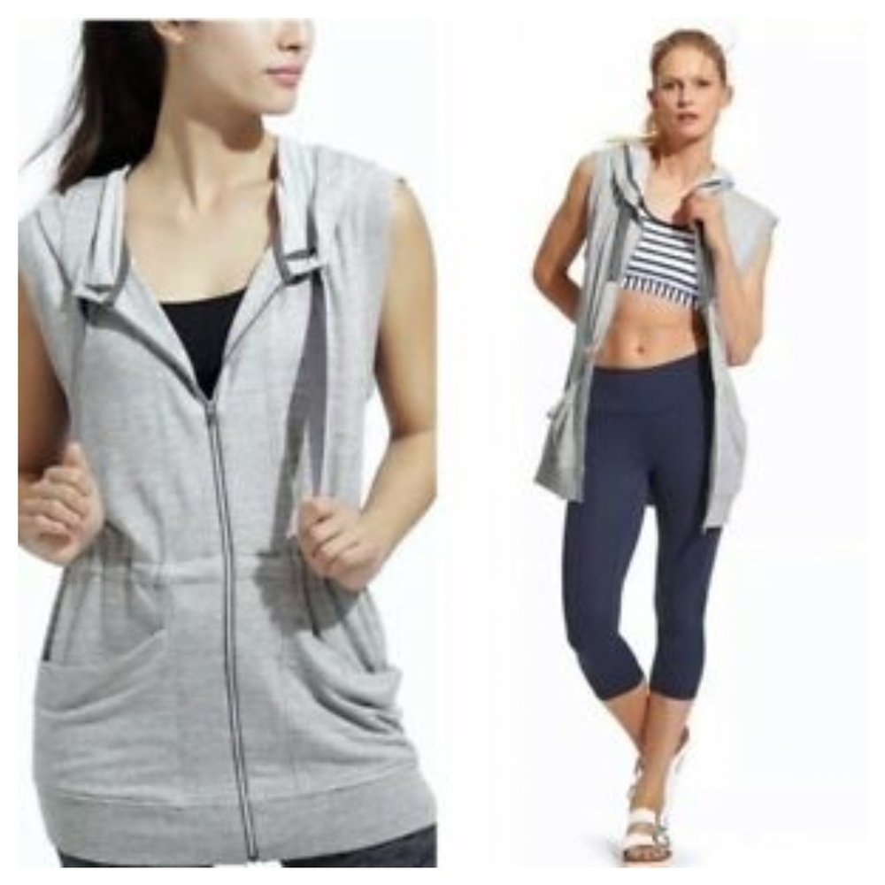ATHLETA Lotus Gray Sleeveless hooded Zippered Vest Top size S NWOT